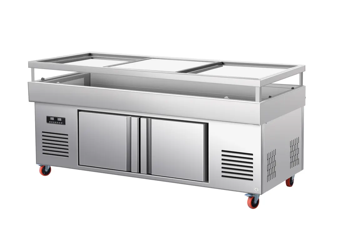 Refrigerated preparation counter, photographed by Southlake Vision in China.